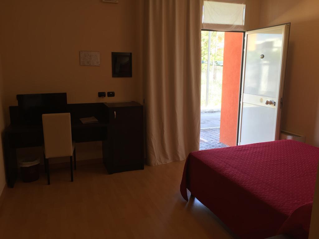 Hotel Motel Galaxy Reggio nell'Emilia Exterior foto